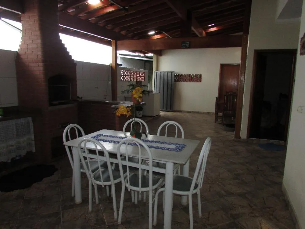 Casa, 3 quartos, 219 m² - Foto 6