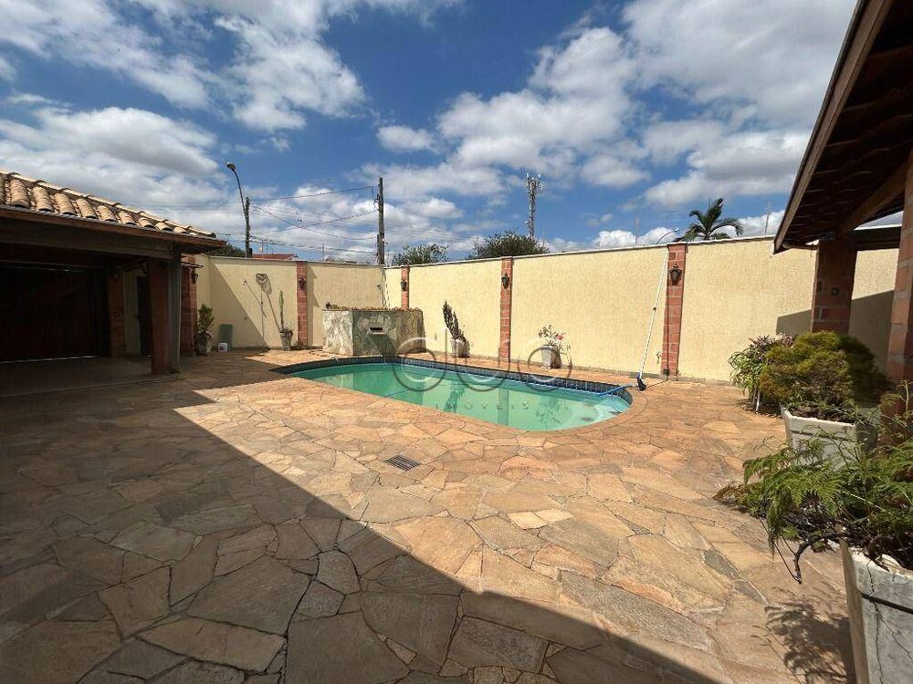 Casa, 3 quartos, 235 m² - Foto 3