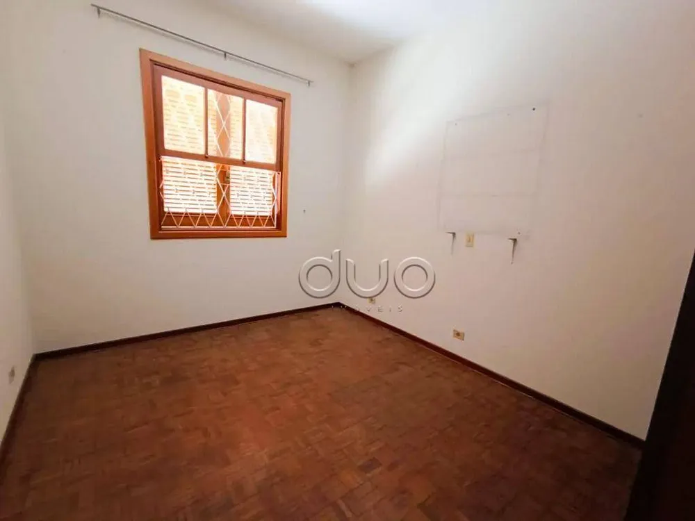 Casa, 3 quartos, 232 m² - Foto 3