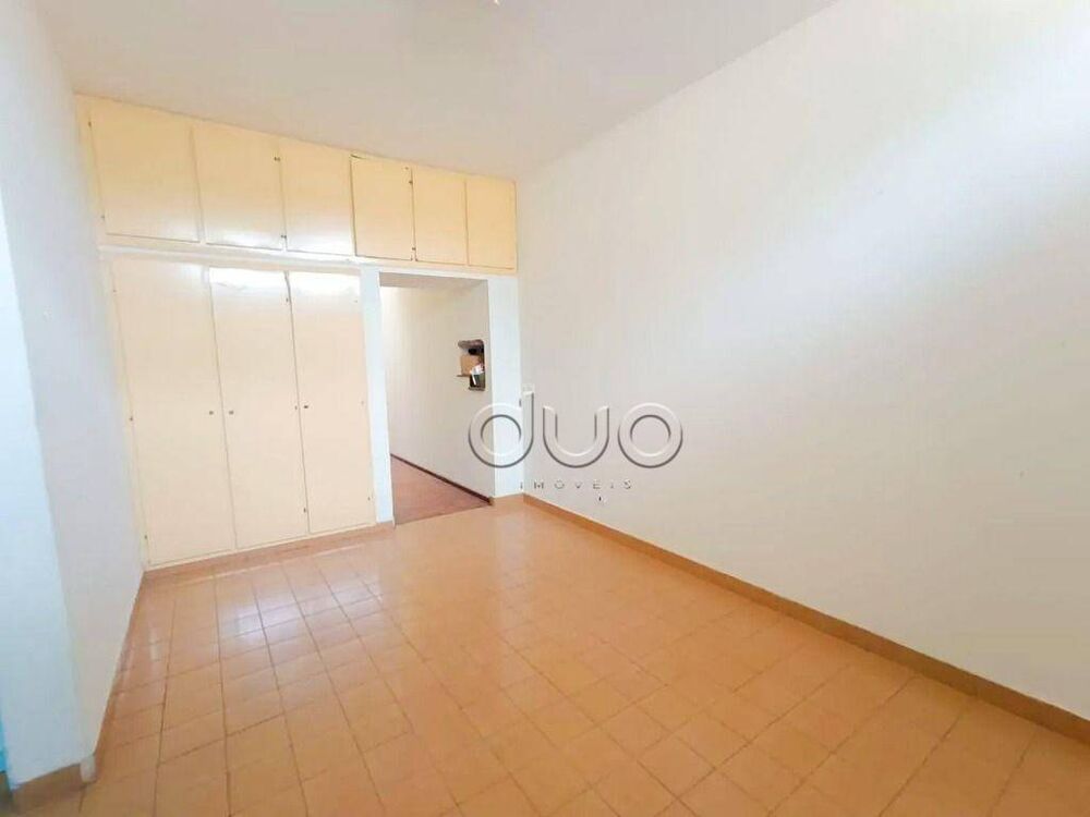 Casa, 3 quartos, 232 m² - Foto 2