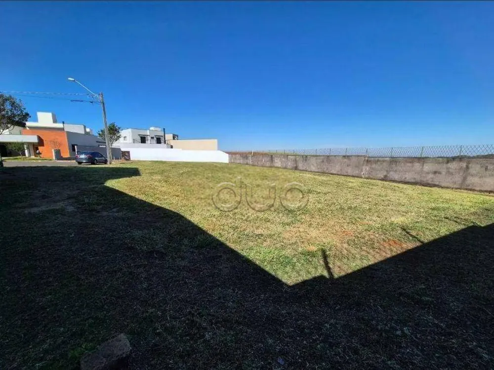 Loteamento e Condomínio, 692 m² - Foto 1