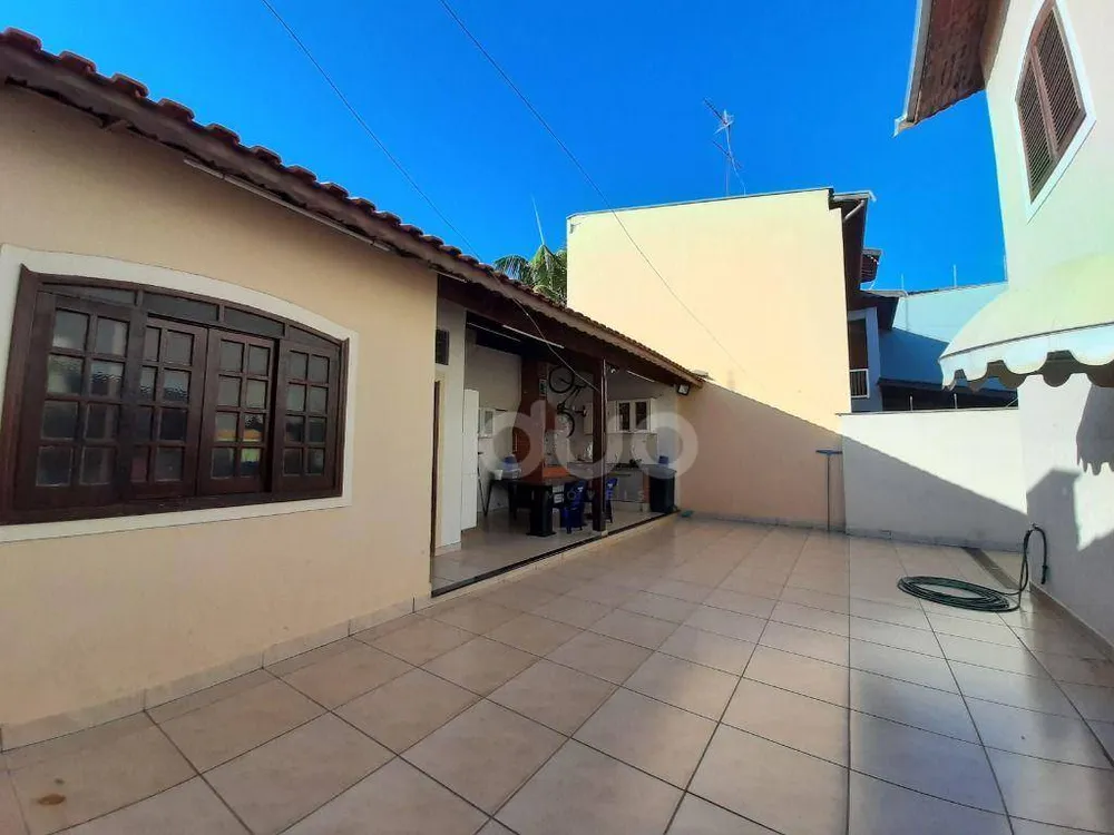 Casa, 3 quartos, 237 m² - Foto 23