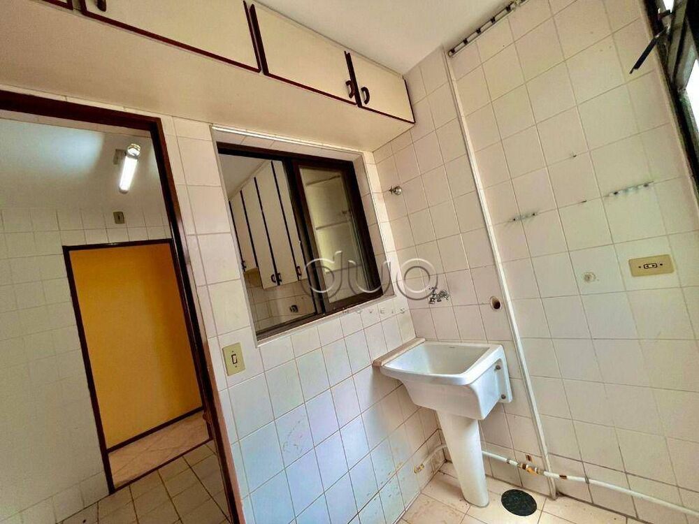 Apartamento à venda com 3 quartos, 77m² - Foto 2