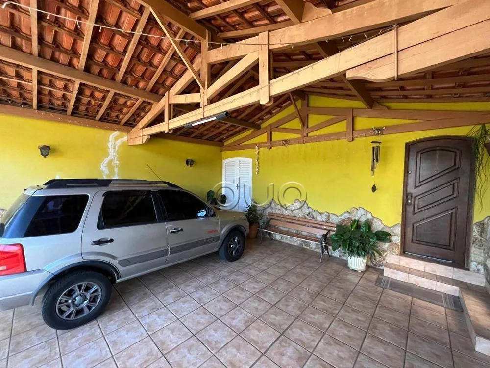 Casa à venda com 4 quartos, 349m² - Foto 2