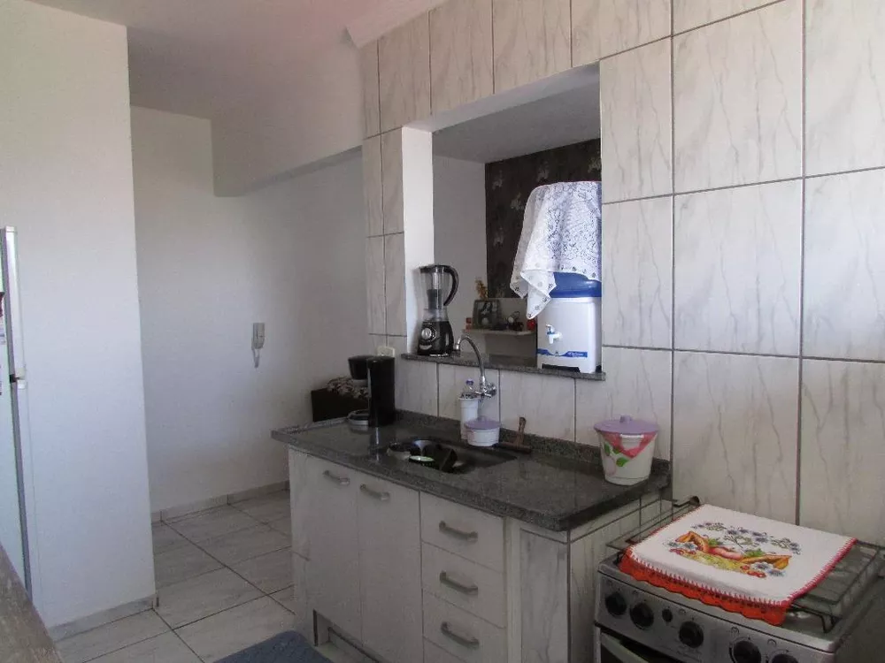 Apartamento à venda com 2 quartos, 63m² - Foto 4