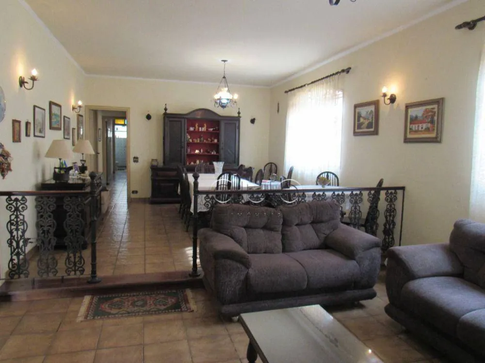 Casa, 4 quartos, 253 m² - Foto 1
