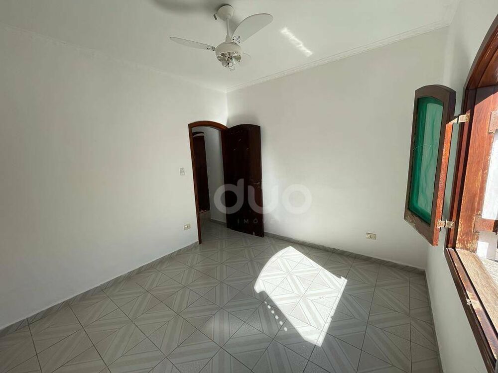 Casa à venda com 3 quartos, 256m² - Foto 8