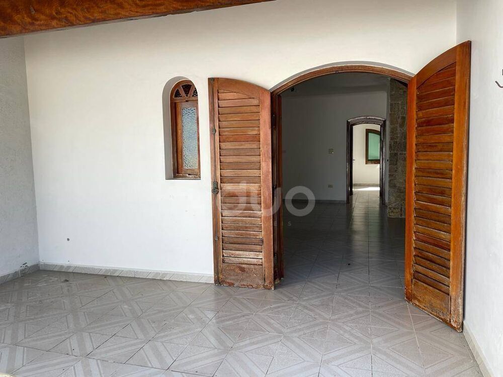Casa à venda com 3 quartos, 256m² - Foto 3
