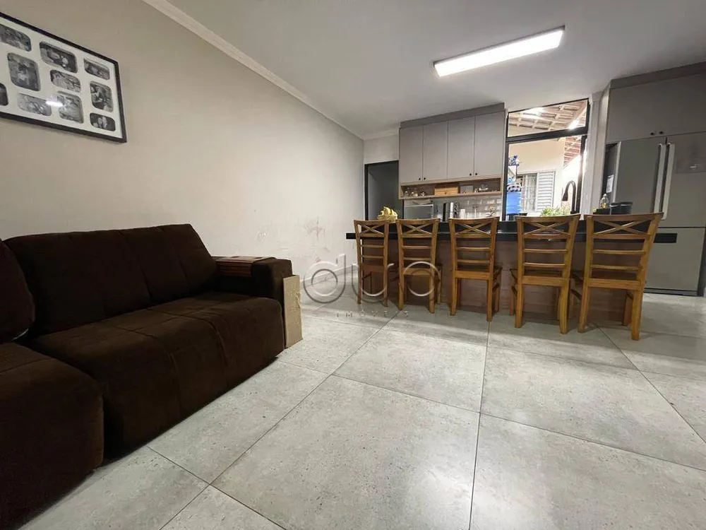 Casa, 3 quartos, 94 m² - Foto 1