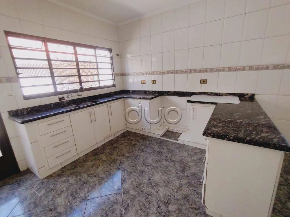 Casa, 2 quartos, 174 m² - Foto 1