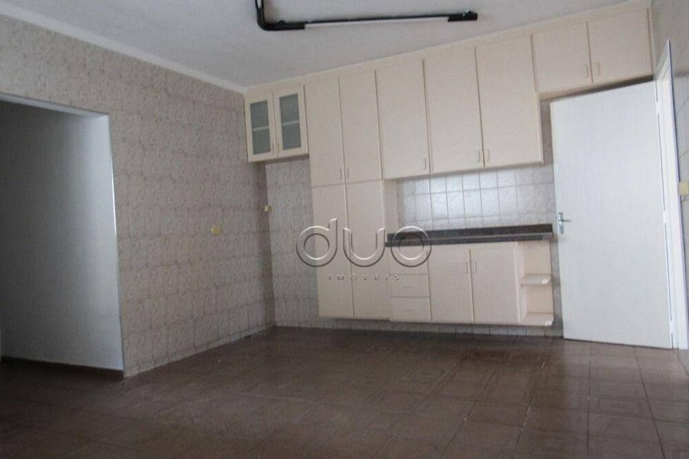 Casa à venda com 3 quartos, 123m² - Foto 4
