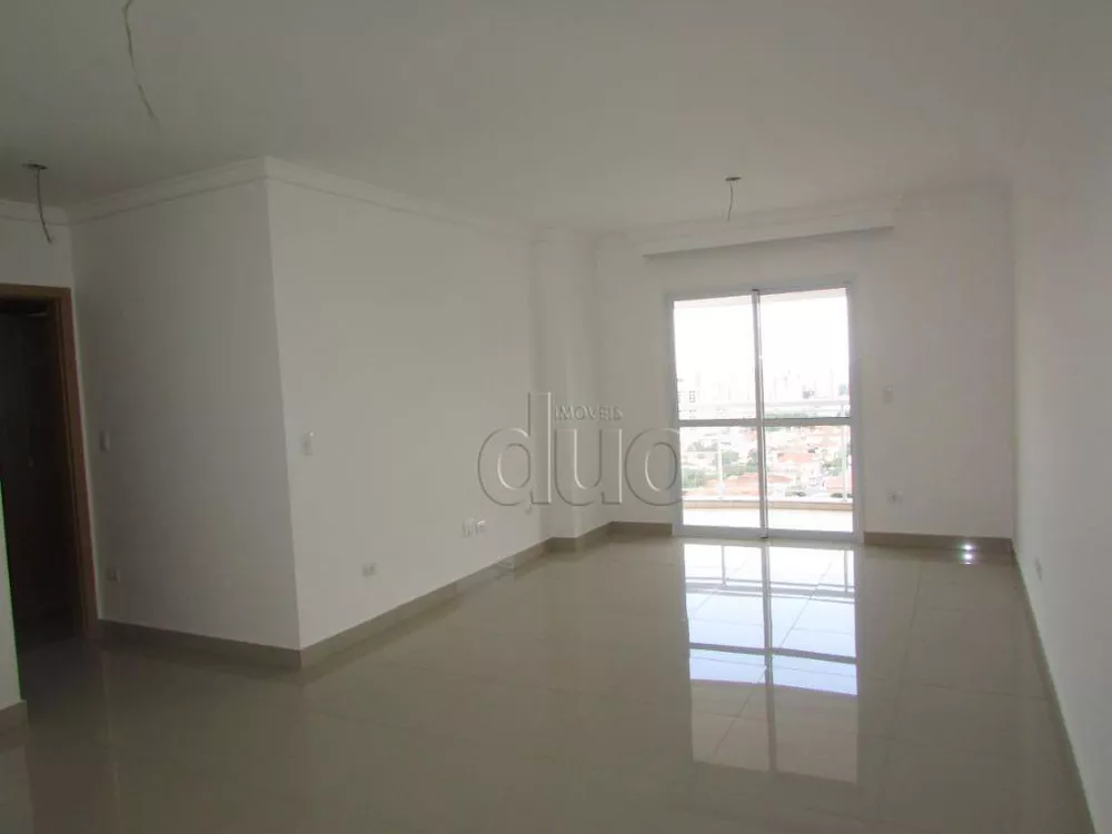 Apartamento à venda com 3 quartos, 117m² - Foto 1