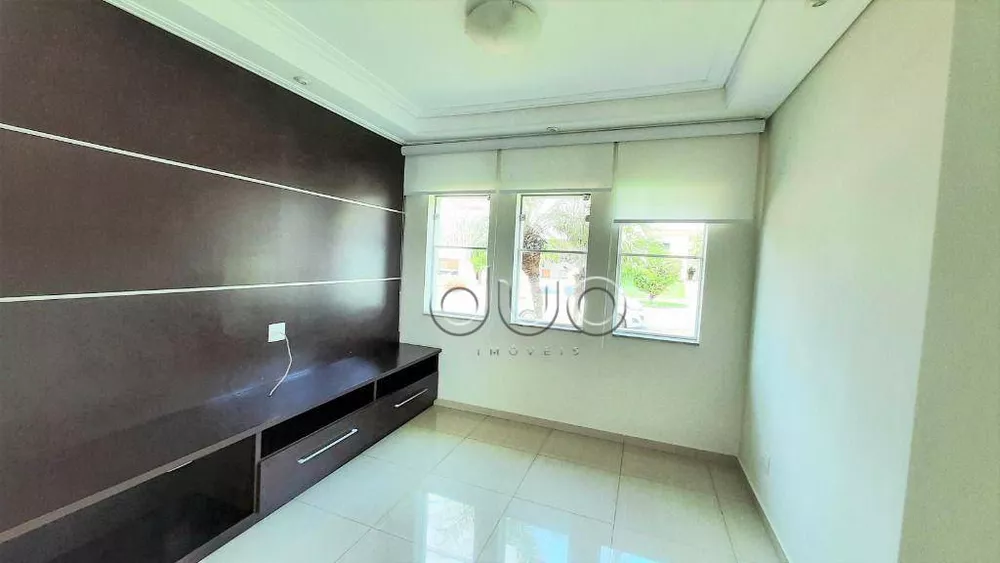 Casa de Condomínio à venda com 3 quartos, 230m² - Foto 3