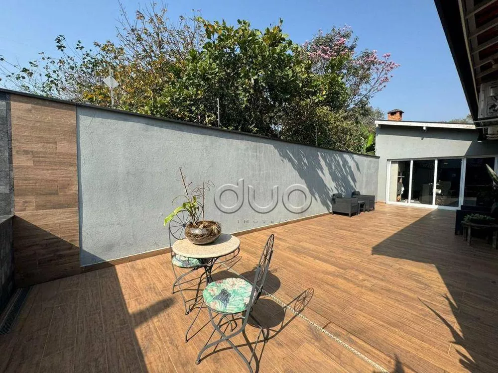 Casa à venda com 3 quartos, 250m² - Foto 3