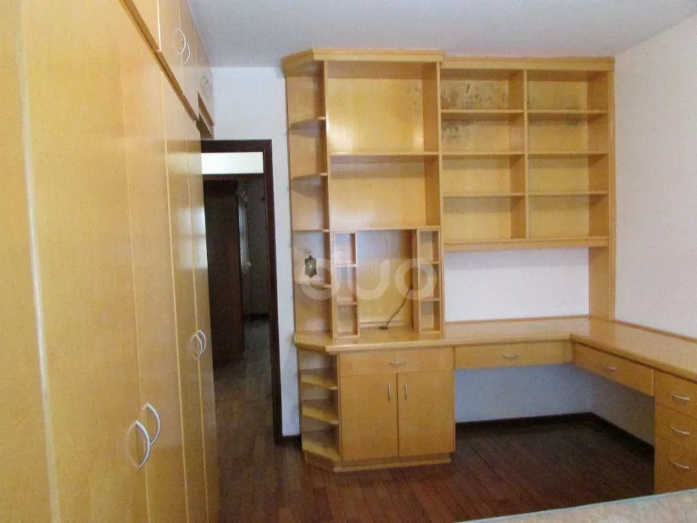 Casa à venda com 3 quartos, 315m² - Foto 8