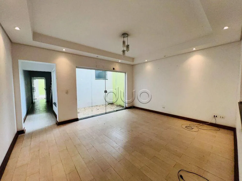 Casa, 3 quartos, 207 m² - Foto 2