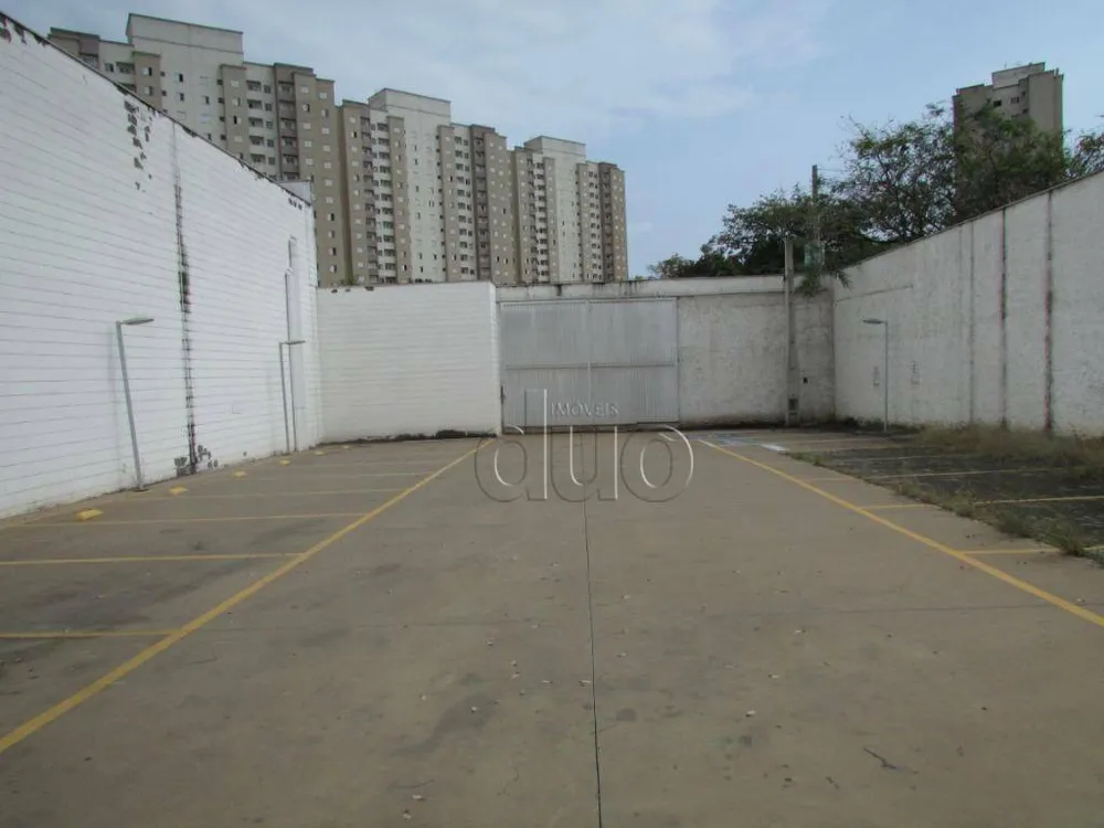 Loja-Salão, 650 m² - Foto 1