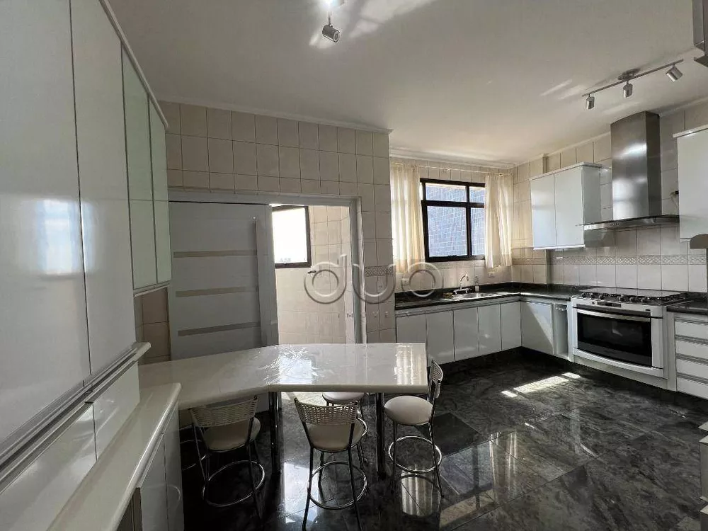 Apartamento à venda com 3 quartos, 147m² - Foto 1