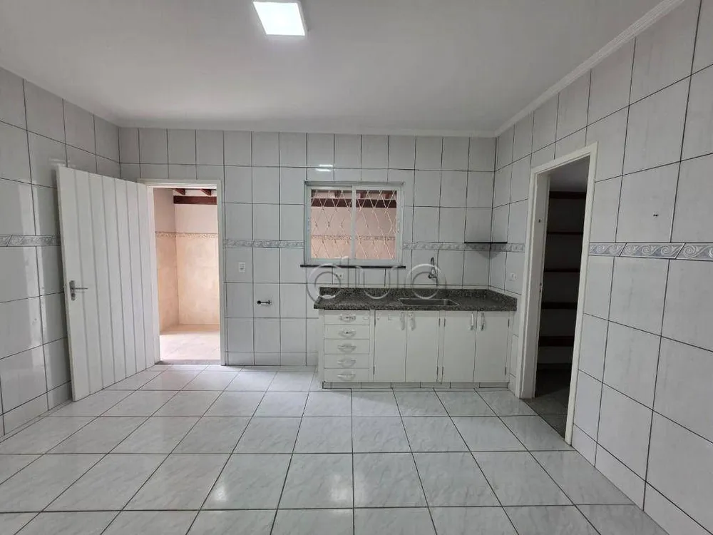 Casa, 3 quartos, 200 m² - Foto 1