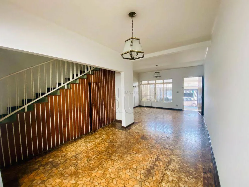 Casa, 3 quartos, 240 m² - Foto 1