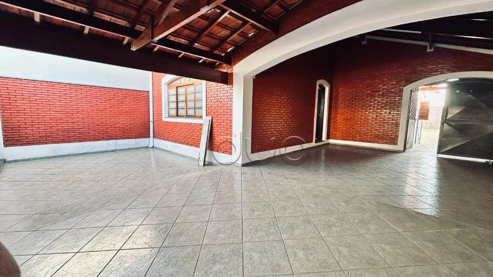 Casa, 3 quartos, 200 m² - Foto 2
