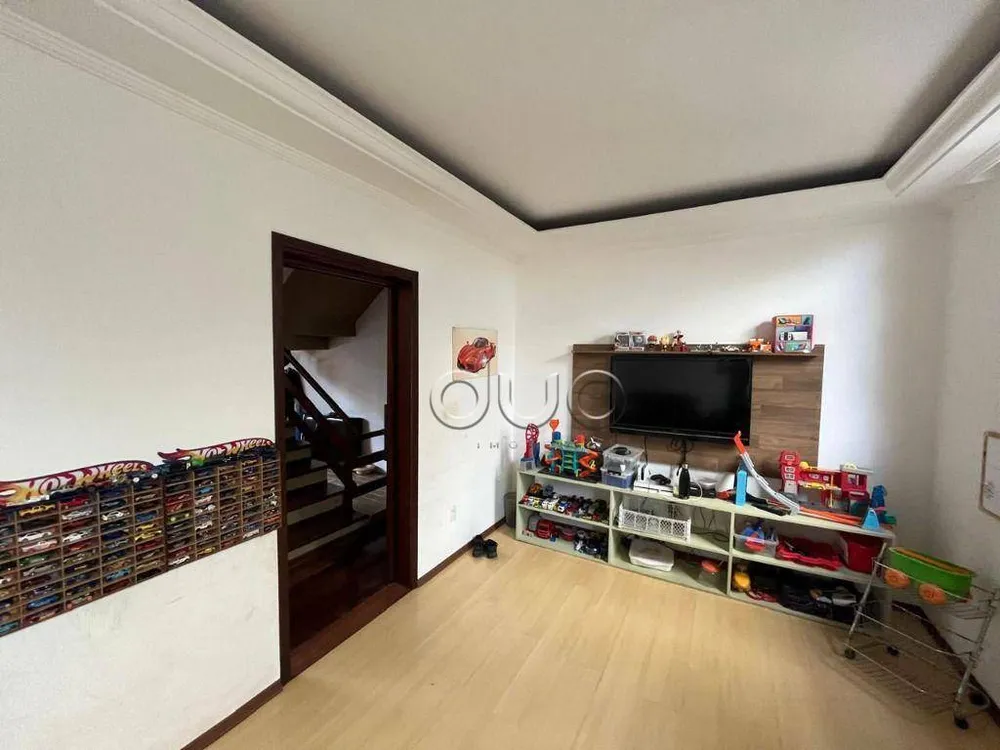 Casa, 4 quartos, 310 m² - Foto 1