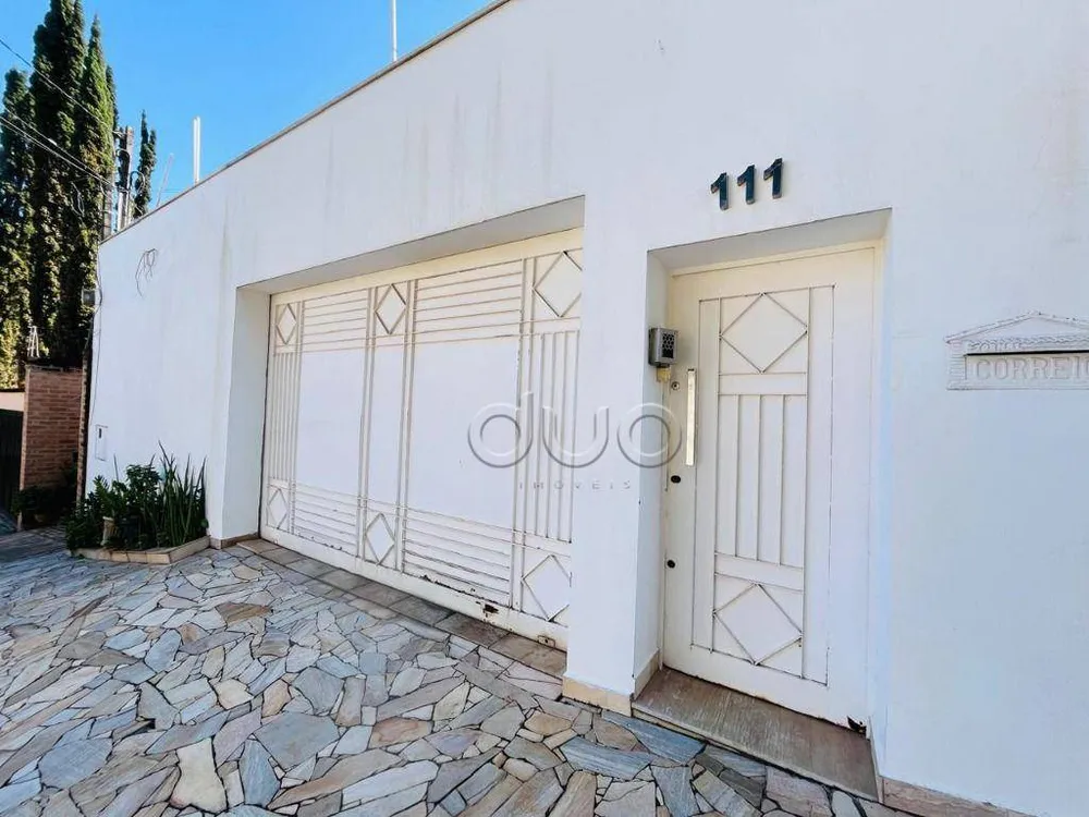 Casa, 3 quartos, 246 m² - Foto 2
