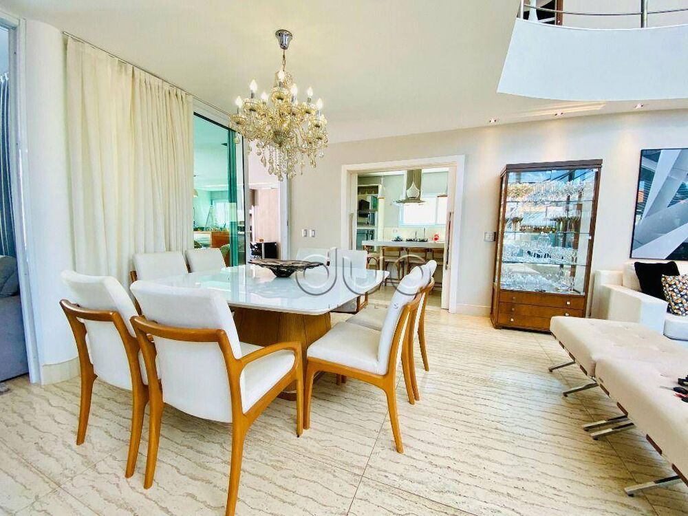 Casa de Condomínio à venda com 3 quartos, 370m² - Foto 2