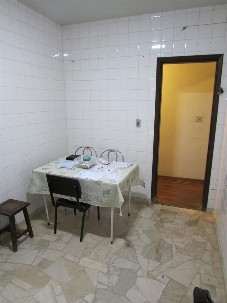 Casa, 3 quartos, 284 m² - Foto 1