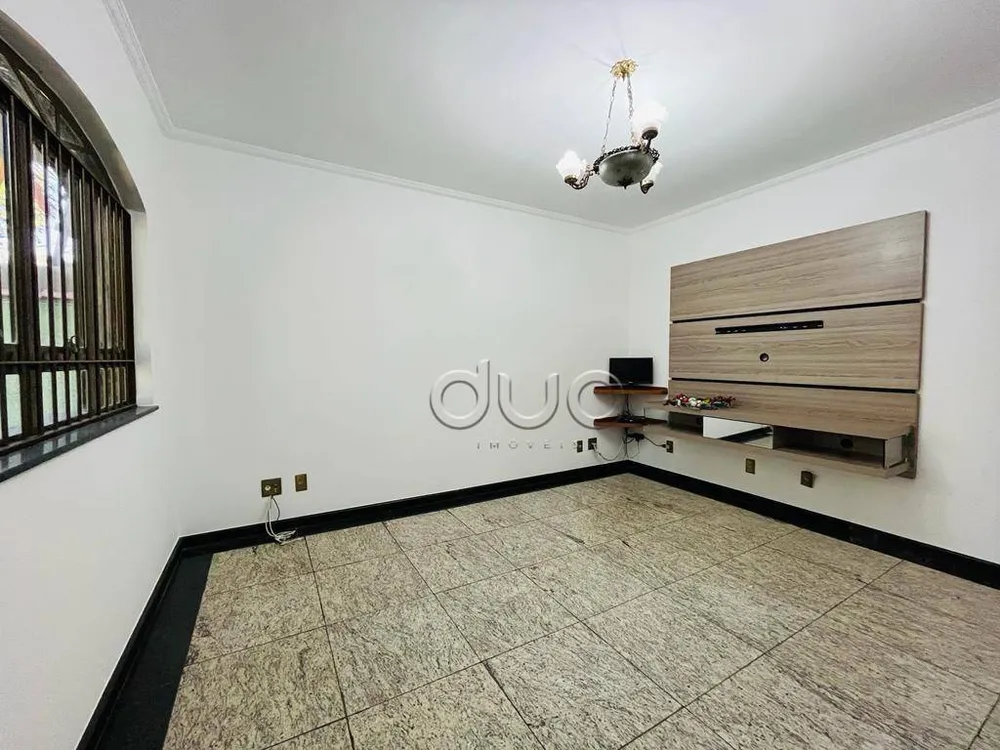Casa, 3 quartos, 244 m² - Foto 2