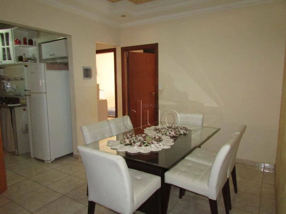 Casa, 2 quartos, 180 m² - Foto 1