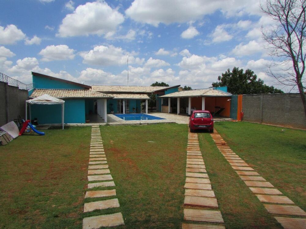 Chácara à venda com 3 quartos, 350m² - Foto 2