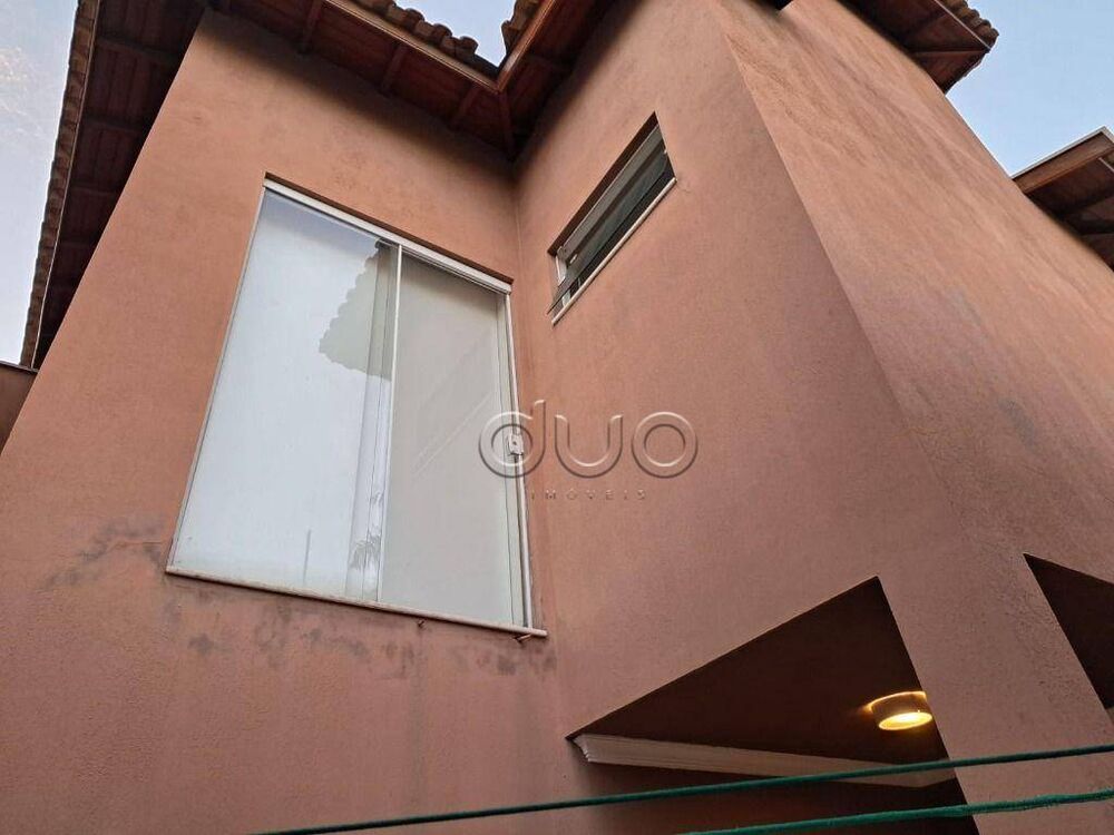 Casa à venda com 3 quartos, 251m² - Foto 3