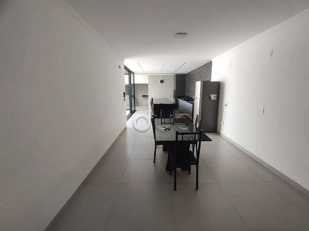 Casa, 3 quartos, 210 m² - Foto 1