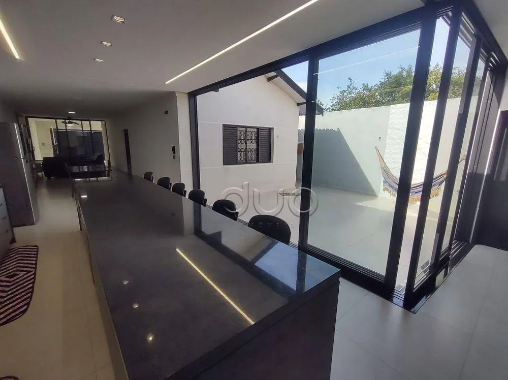 Casa, 3 quartos, 210 m² - Foto 3