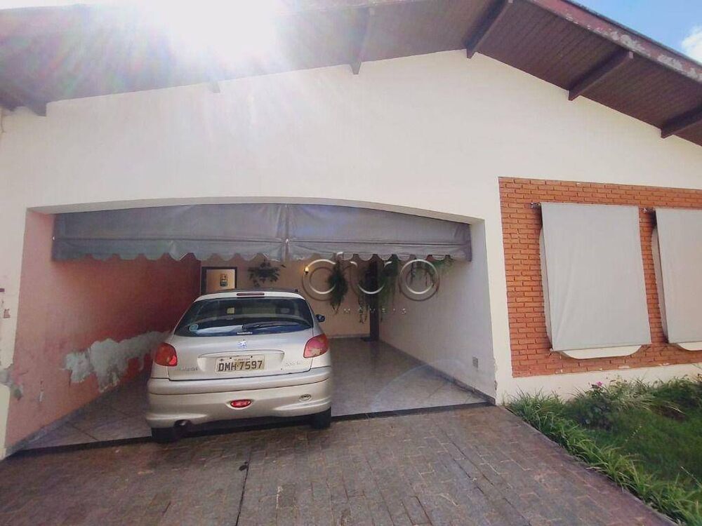 Casa, 3 quartos, 252 m² - Foto 1