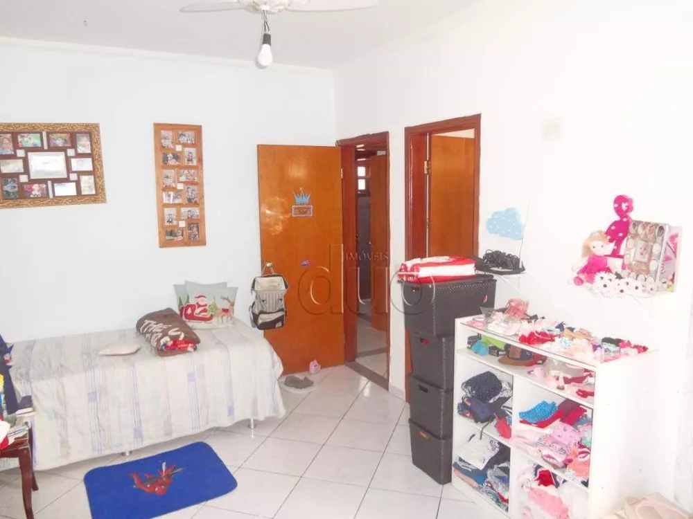 Casa à venda com 3 quartos, 160m² - Foto 3