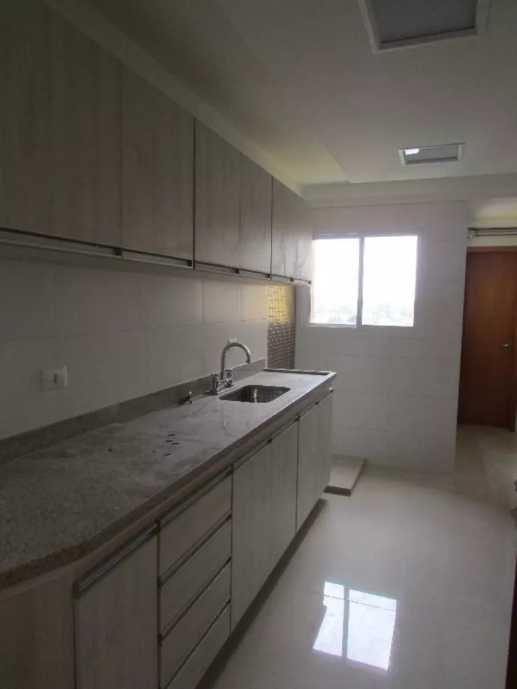 Apartamento à venda com 3 quartos, 103m² - Foto 4