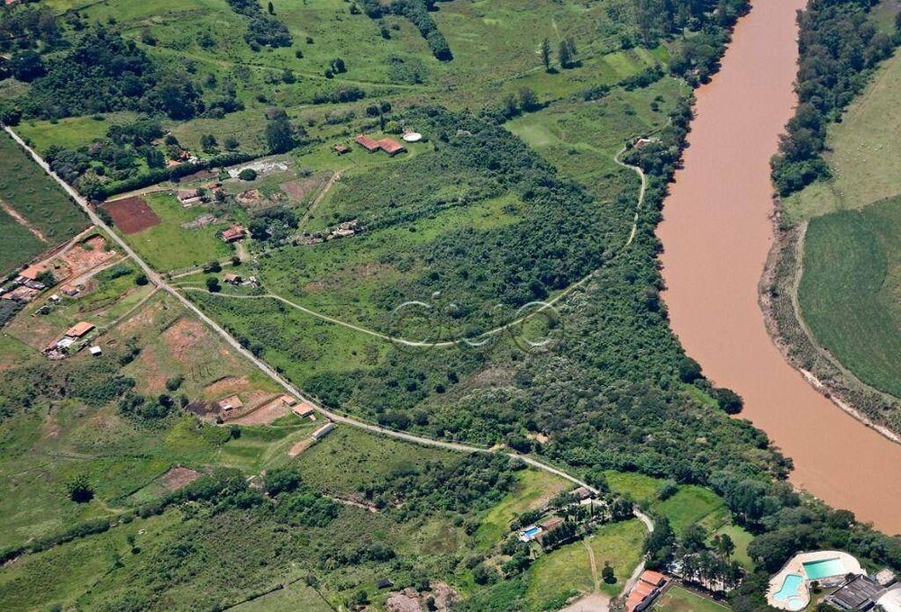 Terreno, 27 hectares - Foto 2