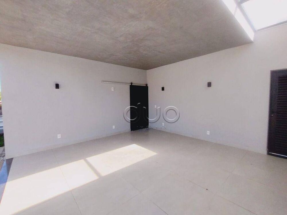 Casa de Condomínio para alugar com 3 quartos, 171m² - Foto 1
