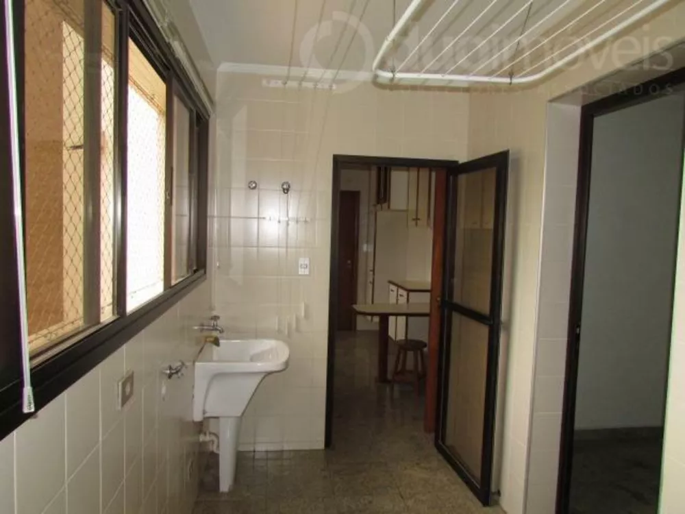 Apartamento à venda com 3 quartos, 171m² - Foto 8