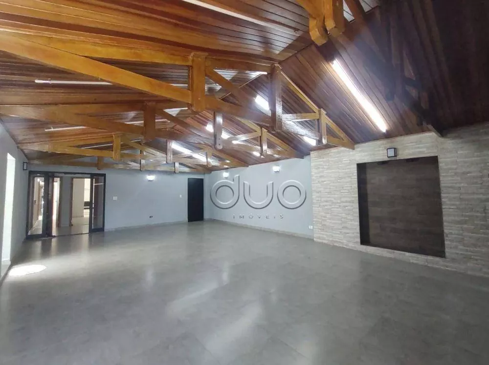 Casa, 3 quartos, 288 m² - Foto 1