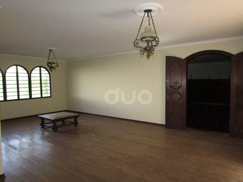 Casa à venda com 4 quartos, 340m² - Foto 1