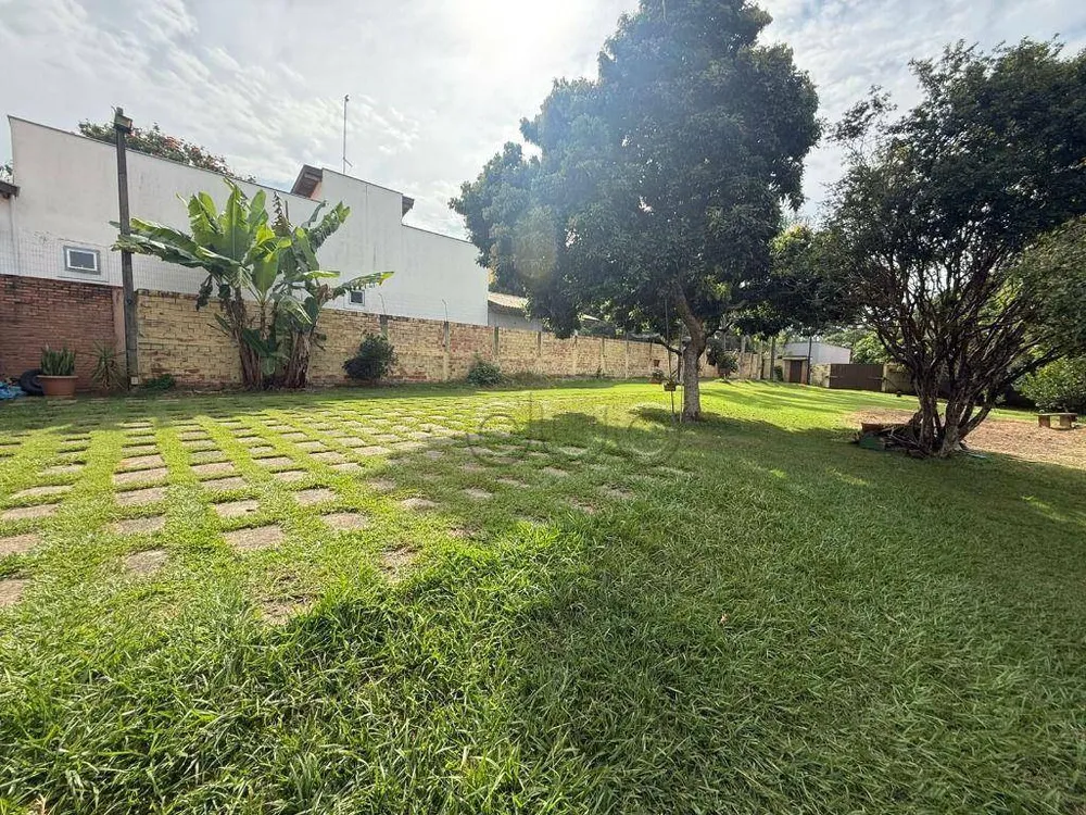 Loteamento e Condomínio, 1000 m² - Foto 1