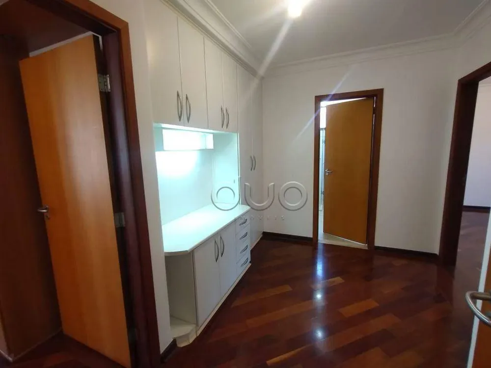 Casa, 3 quartos, 241 m² - Foto 4