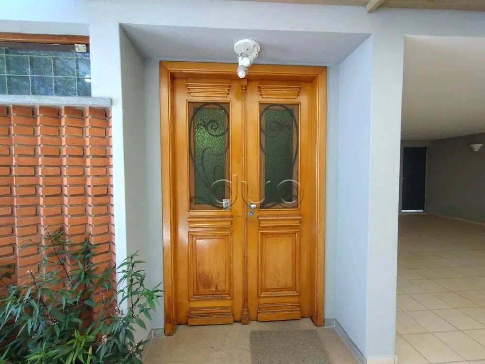 Casa, 3 quartos, 241 m² - Foto 2
