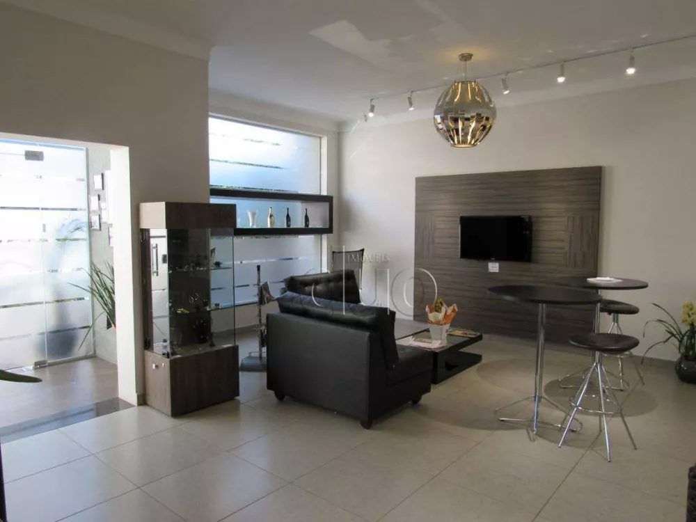 Casa, 1 quarto, 248 m² - Foto 3