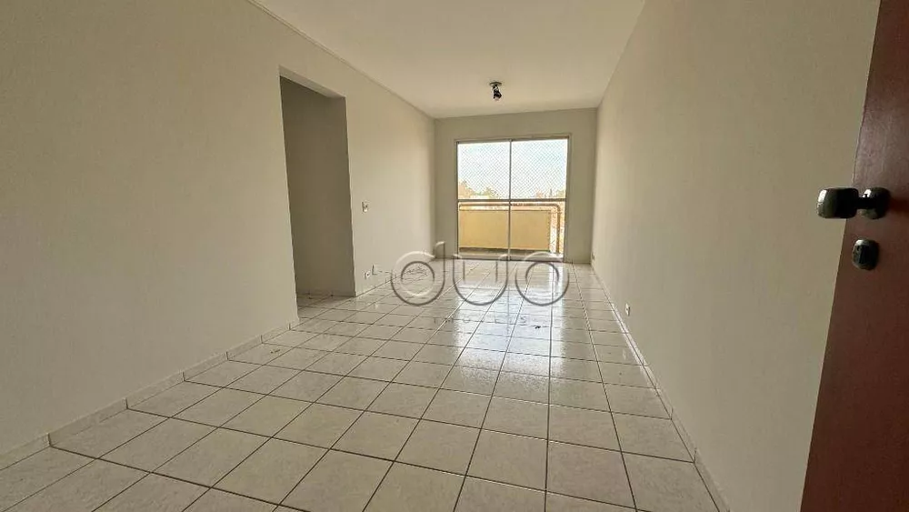 Apartamento à venda com 2 quartos, 70m² - Foto 1