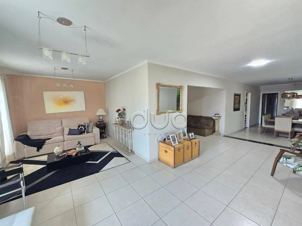 Casa, 3 quartos, 227 m² - Foto 2