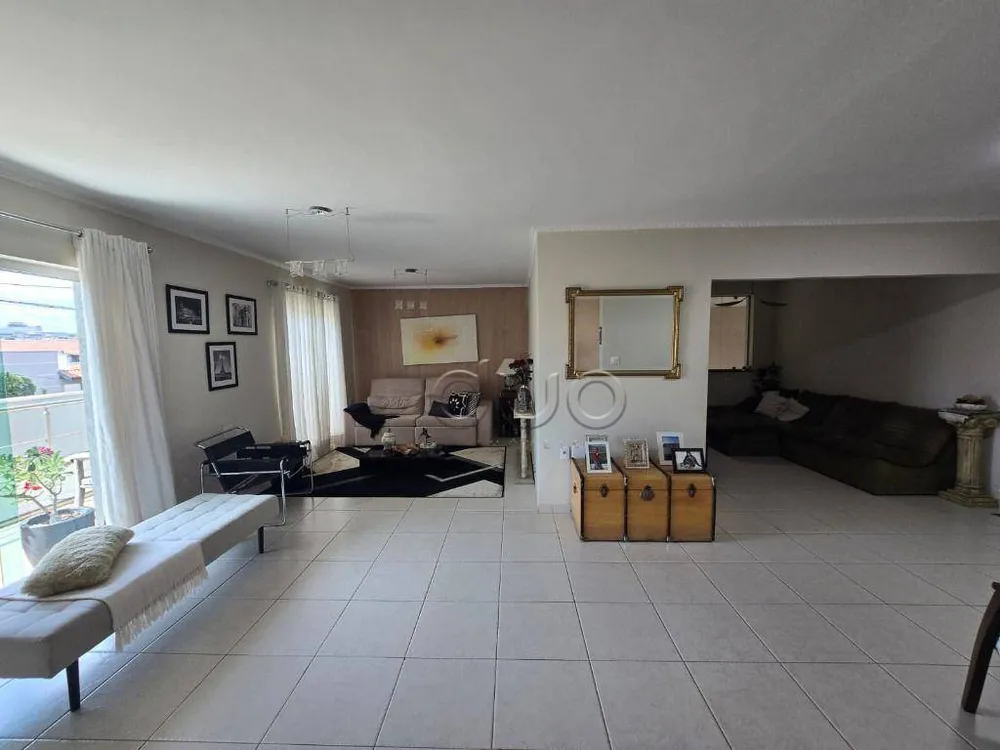 Casa, 3 quartos, 227 m² - Foto 1